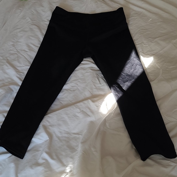 Athleta medium tall Capri NWOT - Picture 6 of 6